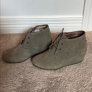 Tom’s Wedges/Booties Women’s Size 9